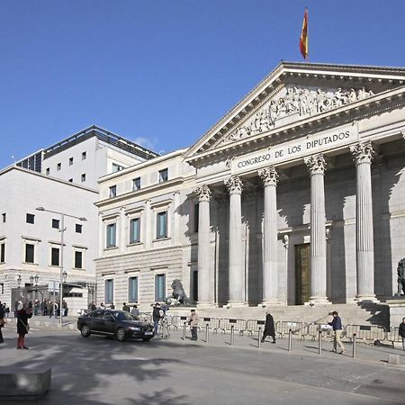 Prado Suite Madrid Exterior foto