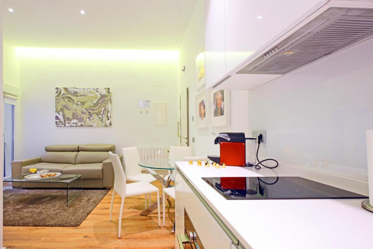 Prado Suite Madrid Exterior foto