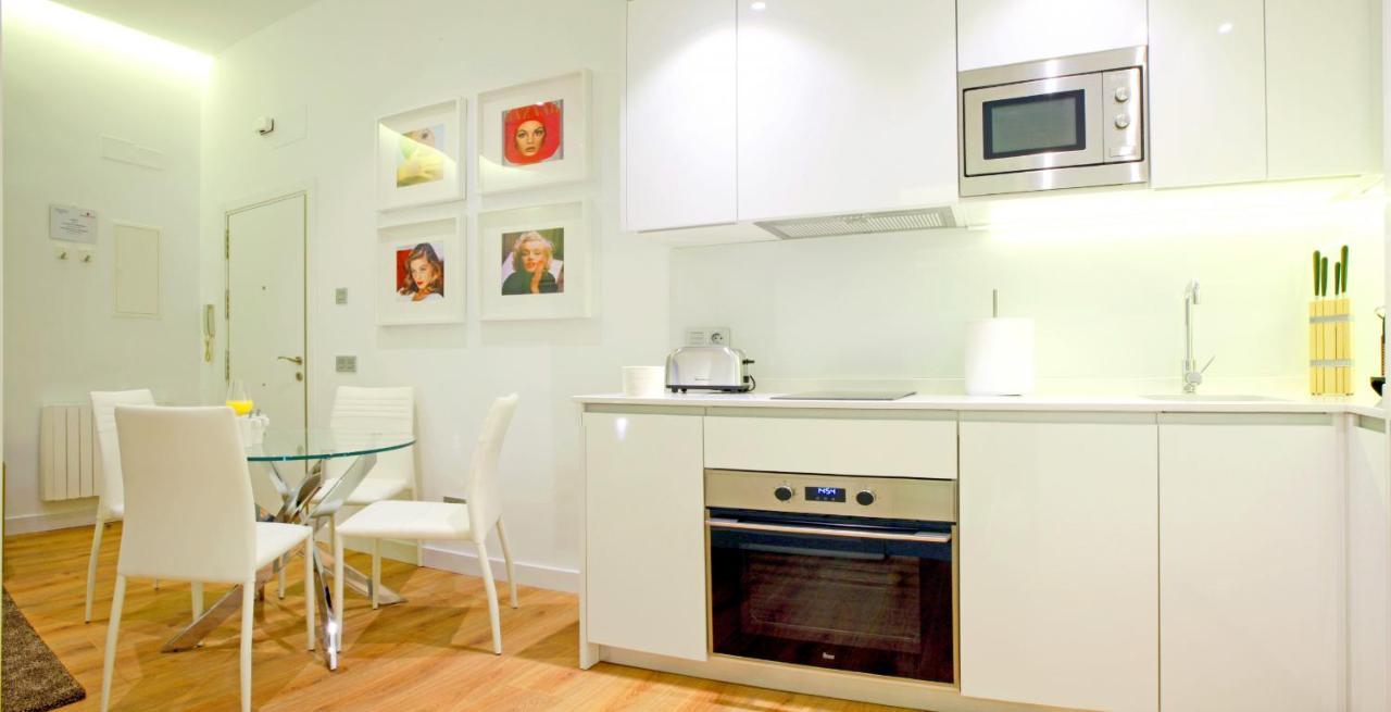 Prado Suite Madrid Exterior foto