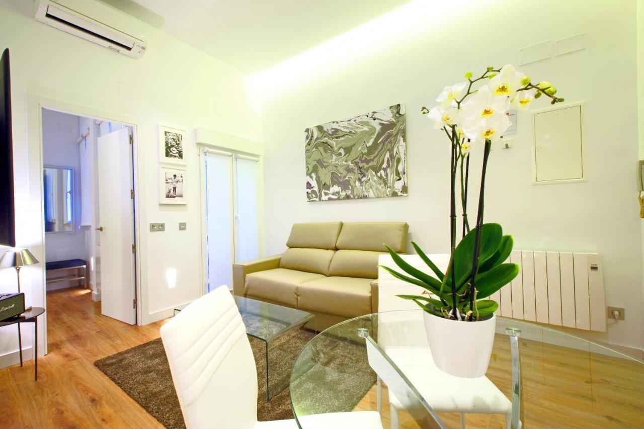 Prado Suite Madrid Exterior foto