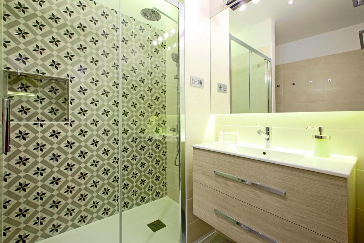 Prado Suite Madrid Exterior foto