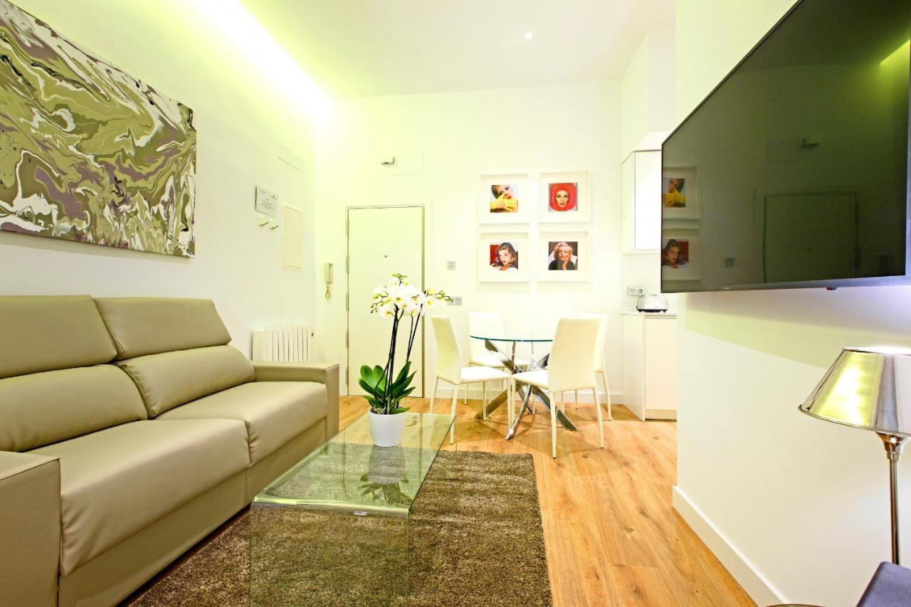 Prado Suite Madrid Exterior foto