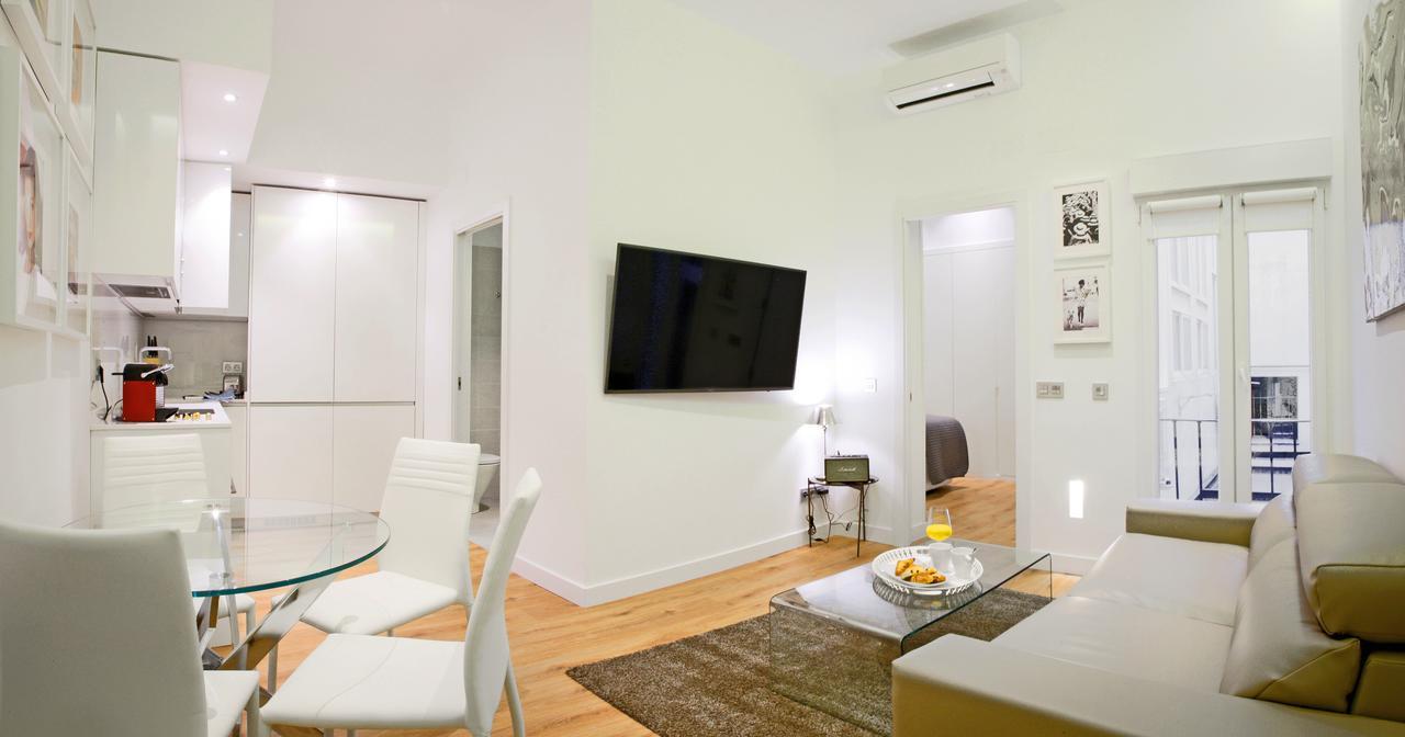 Prado Suite Madrid Exterior foto