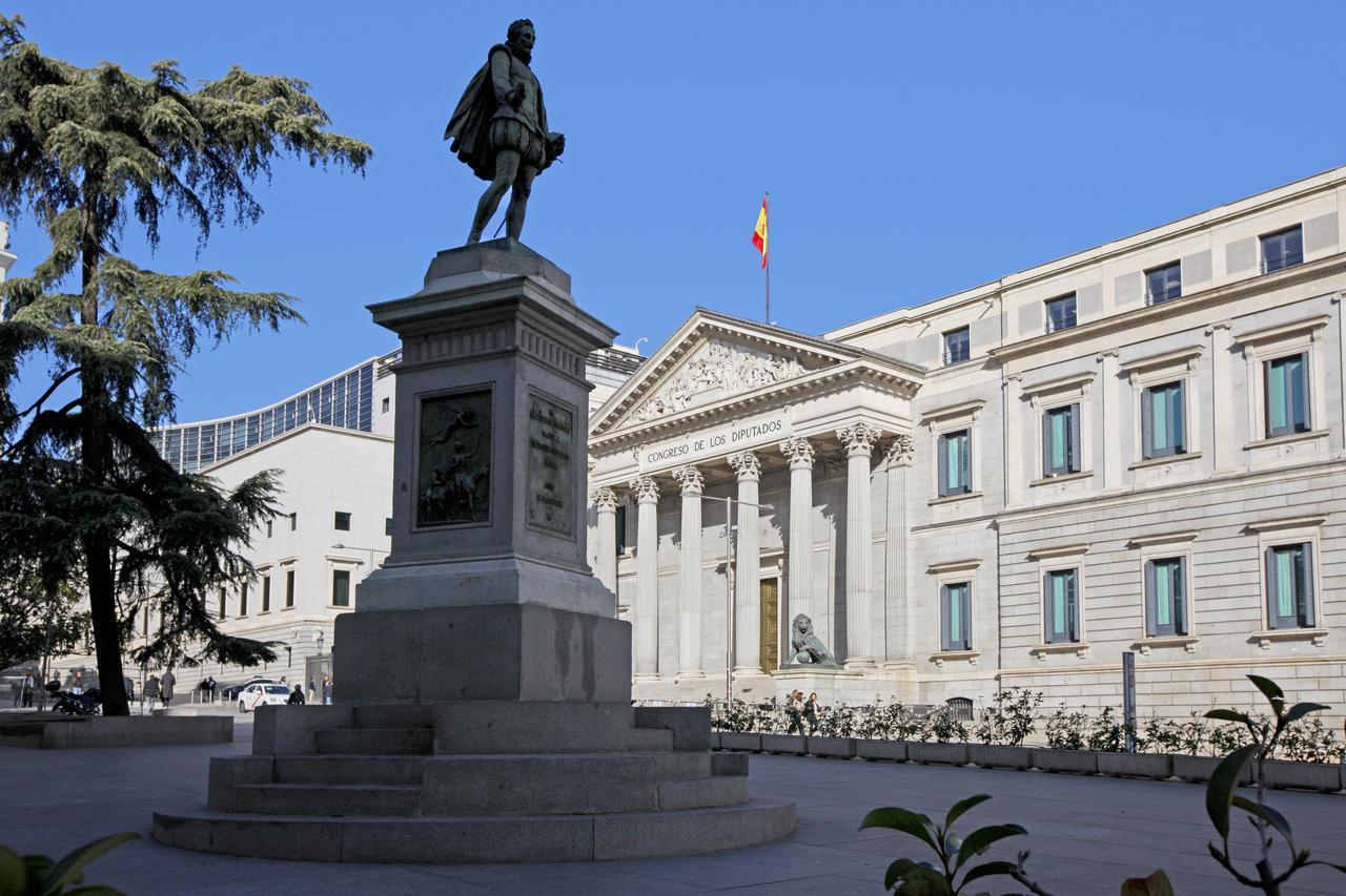 Prado Suite Madrid Exterior foto