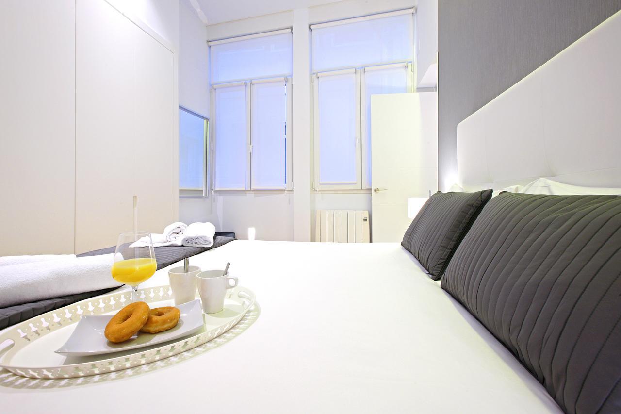 Prado Suite Madrid Exterior foto
