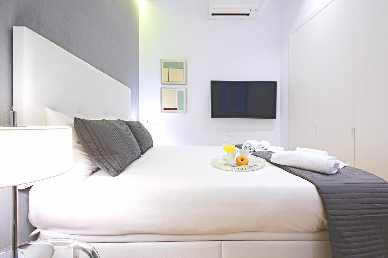 Prado Suite Madrid Exterior foto
