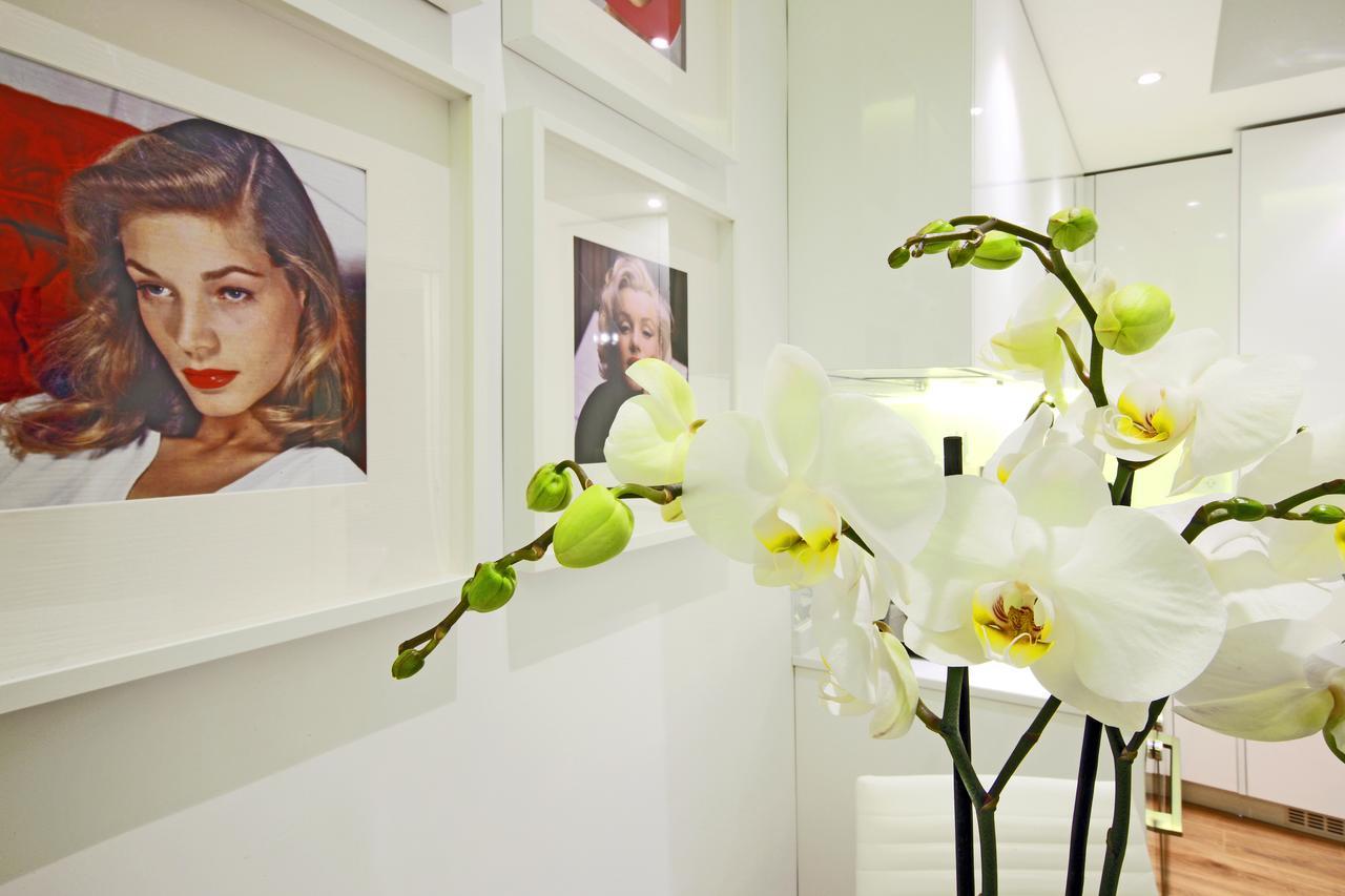 Prado Suite Madrid Exterior foto